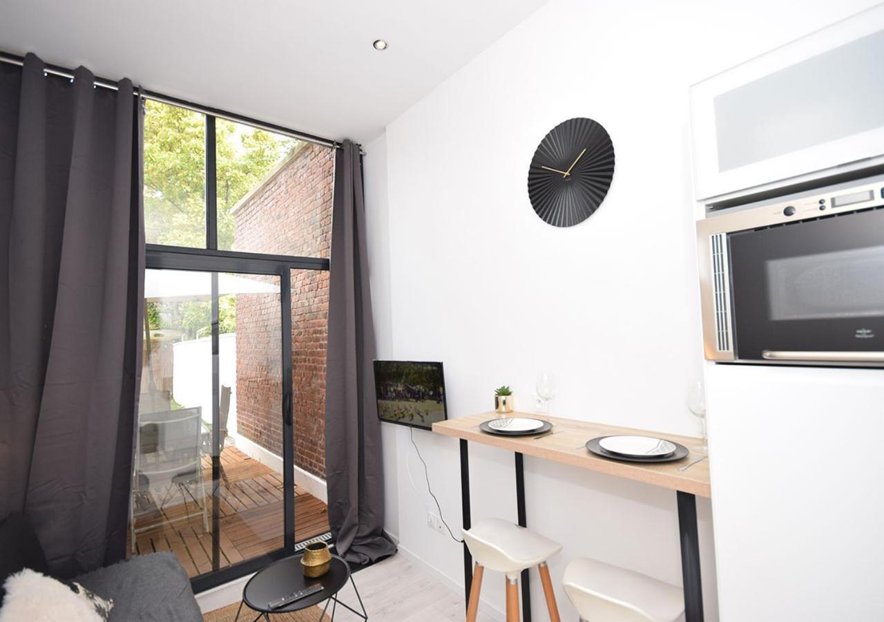 Hyper Centre Valenciennes - Wifi - Terrasse - Tramway - Lerelaisdodile2公寓 外观 照片
